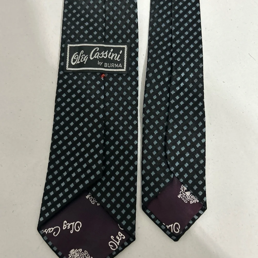 1980’s Tie Black With Blue Diamond Check Pattern Oleg Cassini By Burma